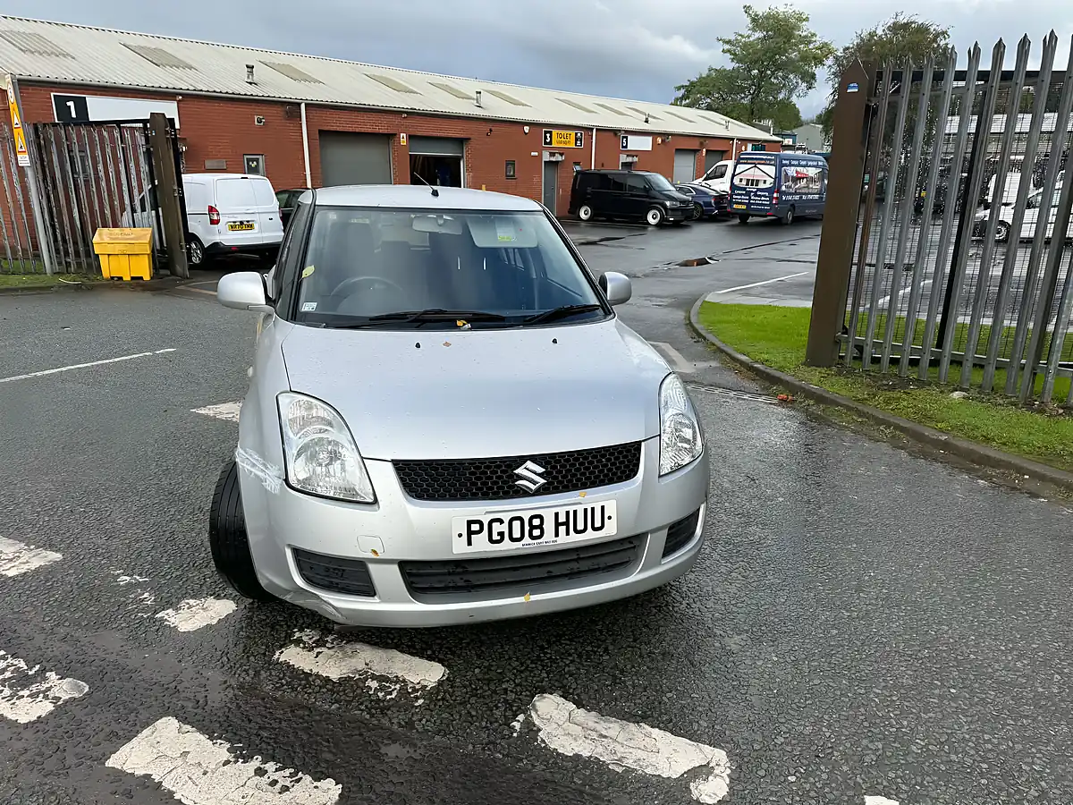 Used 2008 Suzuki Swift Gl Silver - Interior and Exterior details 9