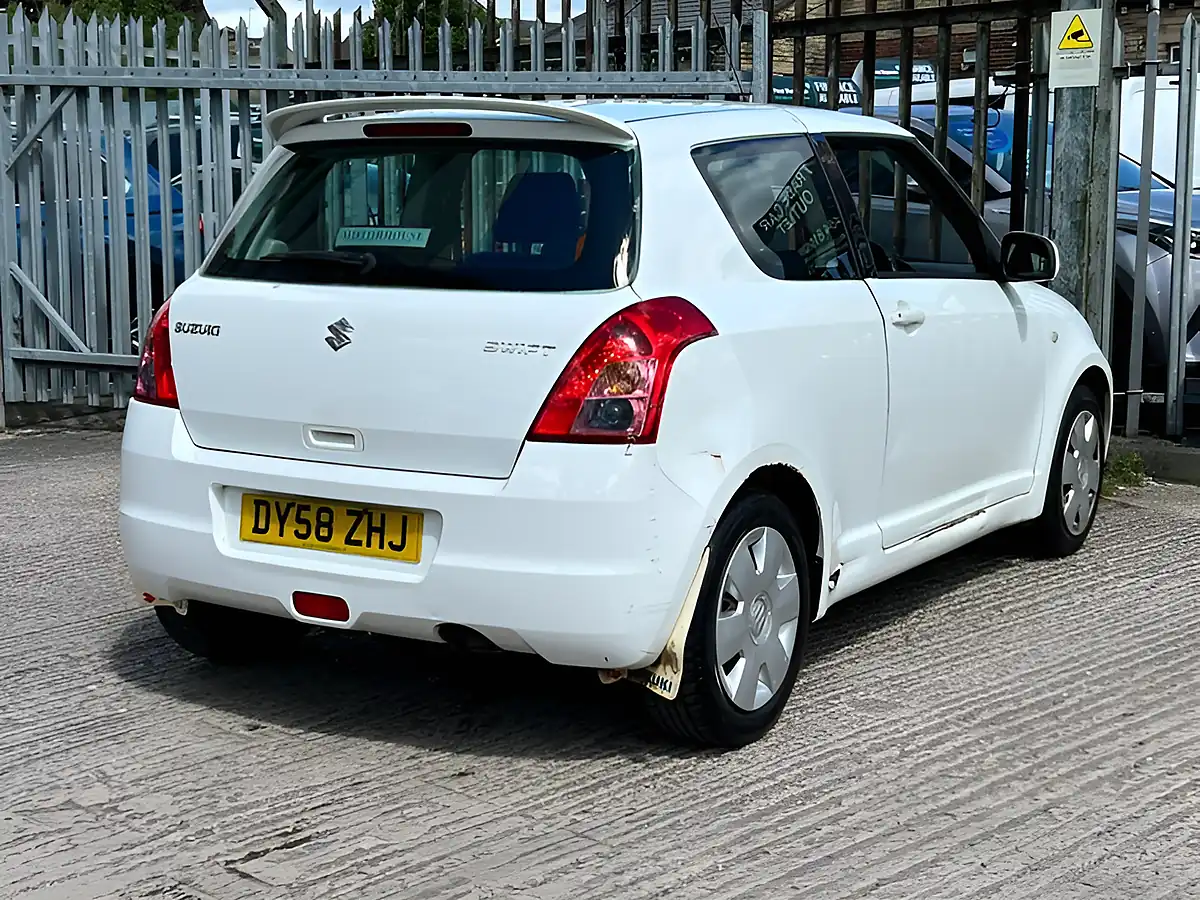 Used 2008 Suzuki Swift Gl White - Interior and Exterior details 10