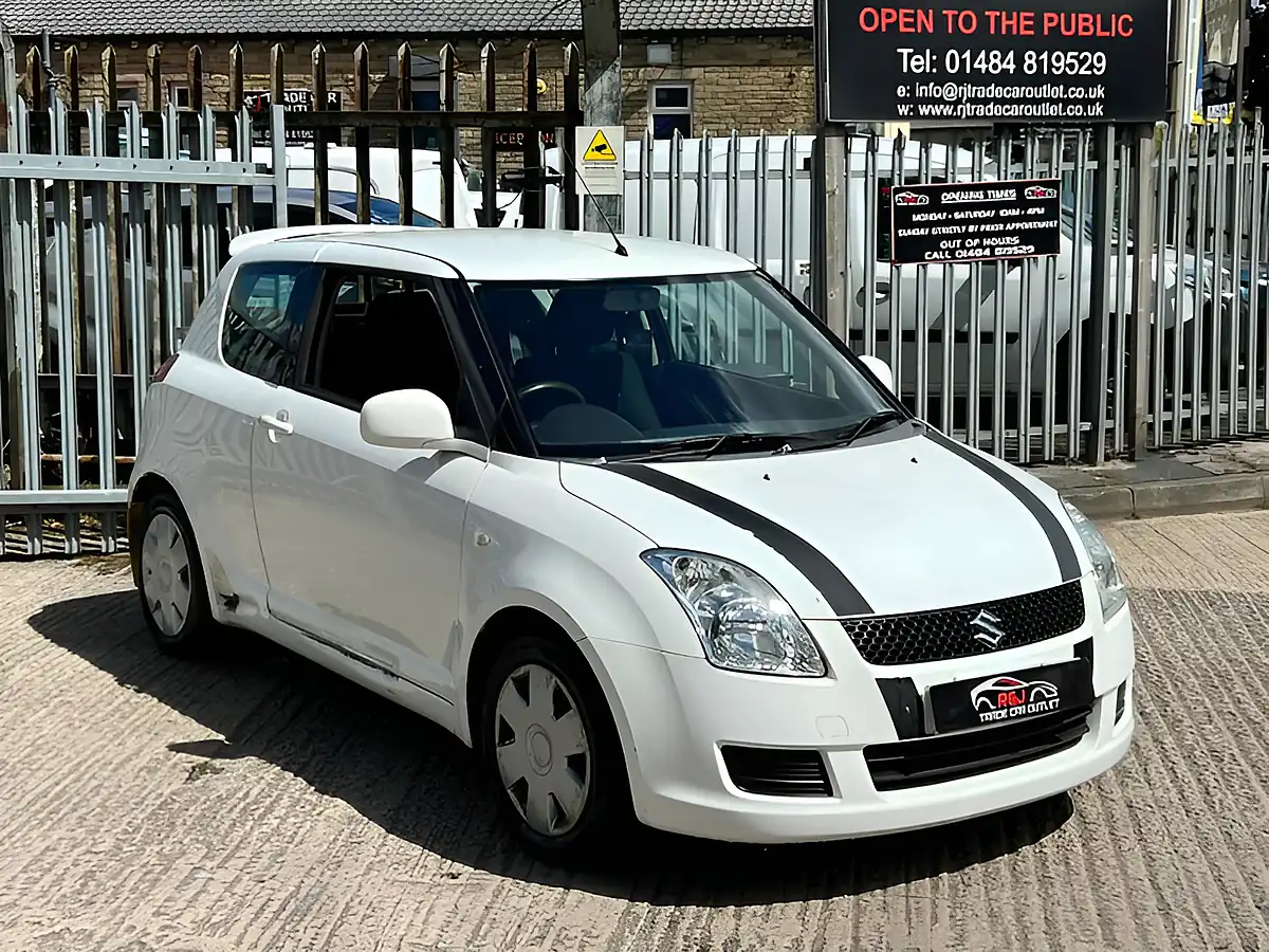 Used 2008 Suzuki Swift Gl White - Interior and Exterior details 3