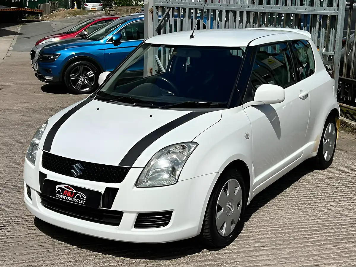 Used 2008 Suzuki Swift Gl White - Interior and Exterior details 6