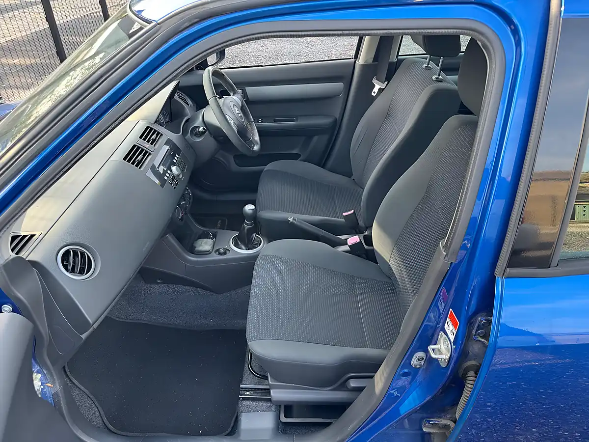 Used 2008 Suzuki Swift Glx Blue - Interior and Exterior details 15