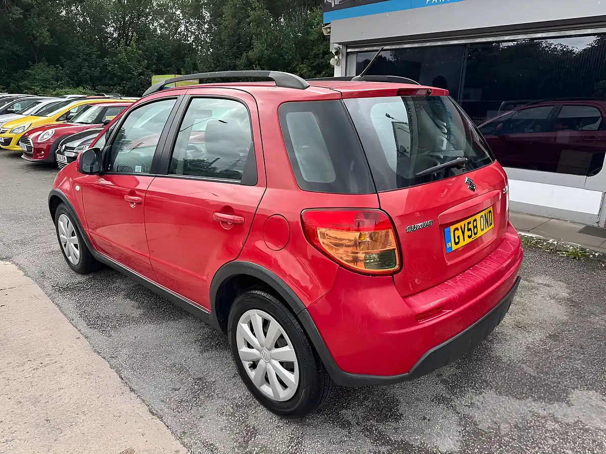 Used 2008 Suzuki Sx4 Gl Red - Interior and Exterior details 3