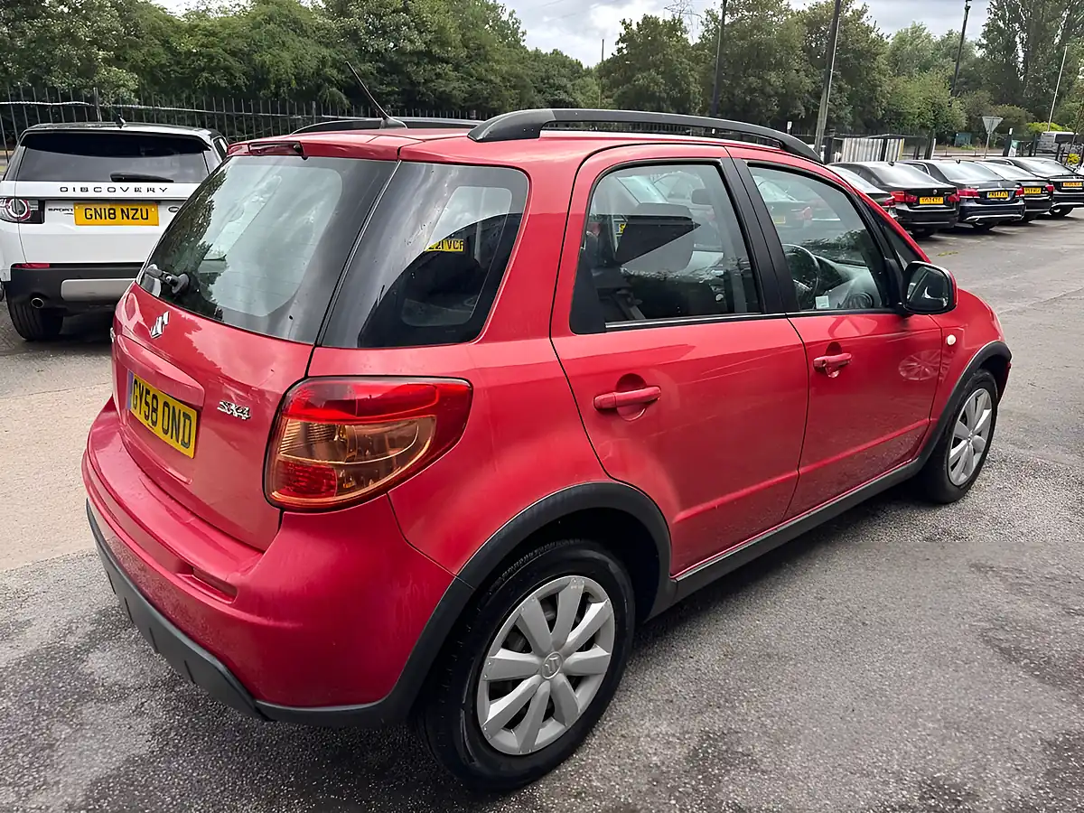 Used 2008 Suzuki Sx4 Gl Red - Interior and Exterior details 5