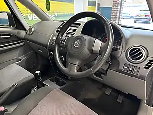 Used 2008 Suzuki Sx4 Glx Silver - Interior and Exterior details 13