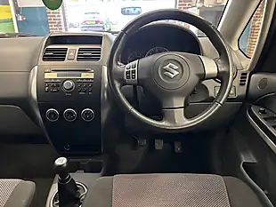 Used 2008 Suzuki Sx4 Glx Silver - Interior and Exterior details 17