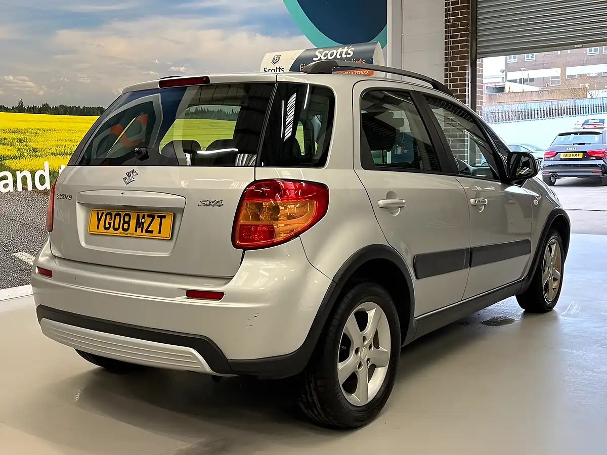 Used 2008 Suzuki Sx4 Glx Silver - Interior and Exterior details 5