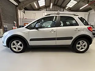 Used 2008 Suzuki Sx4 Glx Silver - Interior and Exterior details 8