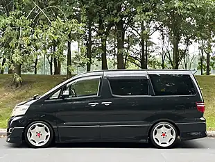 Used 2008 Toyota Alphard 8 Seater Black - Interior and Exterior details 13