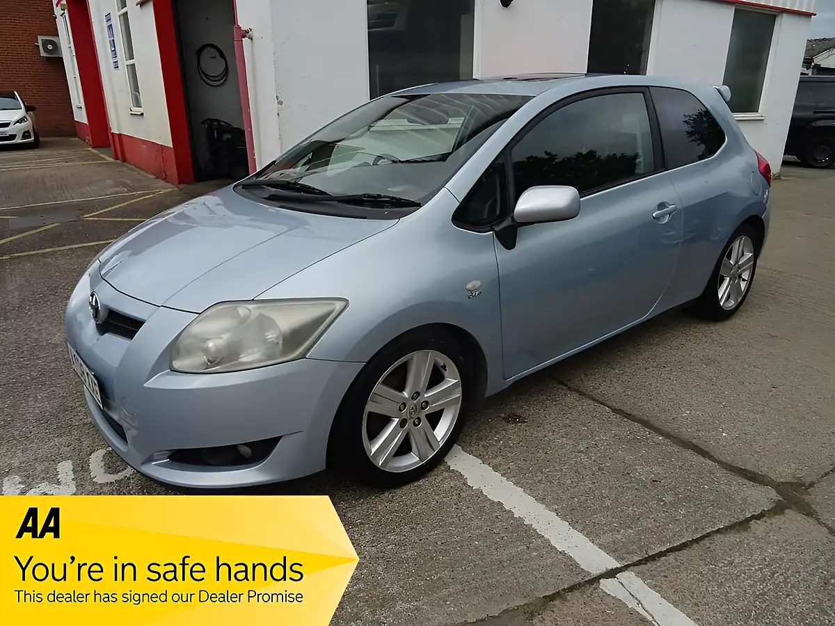 Used 2008 Toyota Auris Sr 180 Blue - Front View