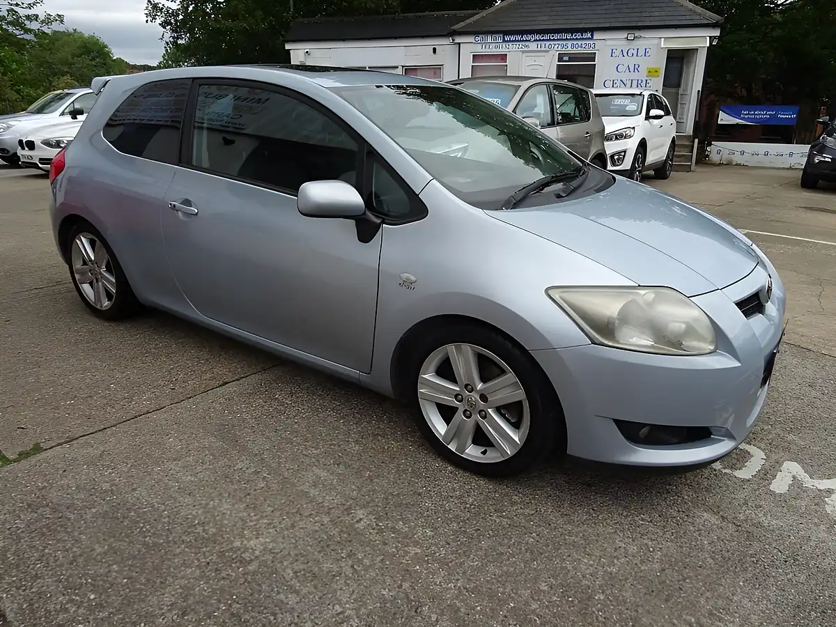 Used 2008 Toyota Auris Sr 180 Blue - Interior and Exterior details 12