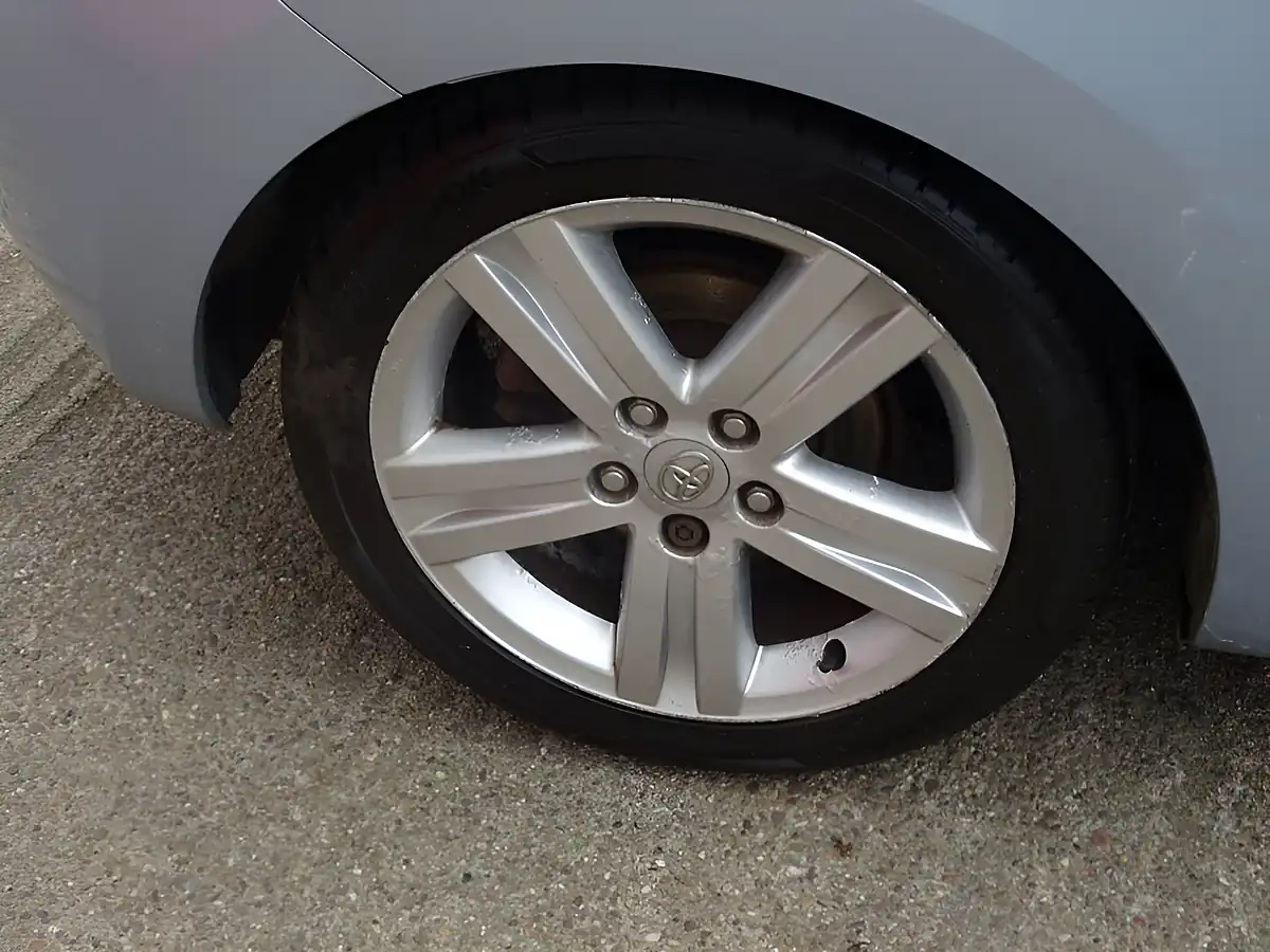 Used 2008 Toyota Auris Sr 180 Blue - Interior and Exterior details 14