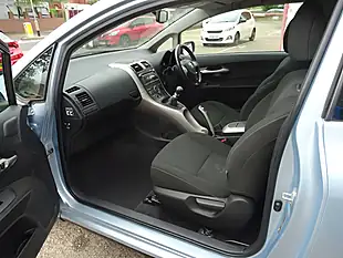 Used 2008 Toyota Auris Sr 180 Blue - Interior and Exterior details 17