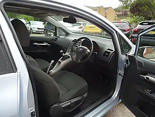Used 2008 Toyota Auris Sr 180 Blue - Interior and Exterior details 18