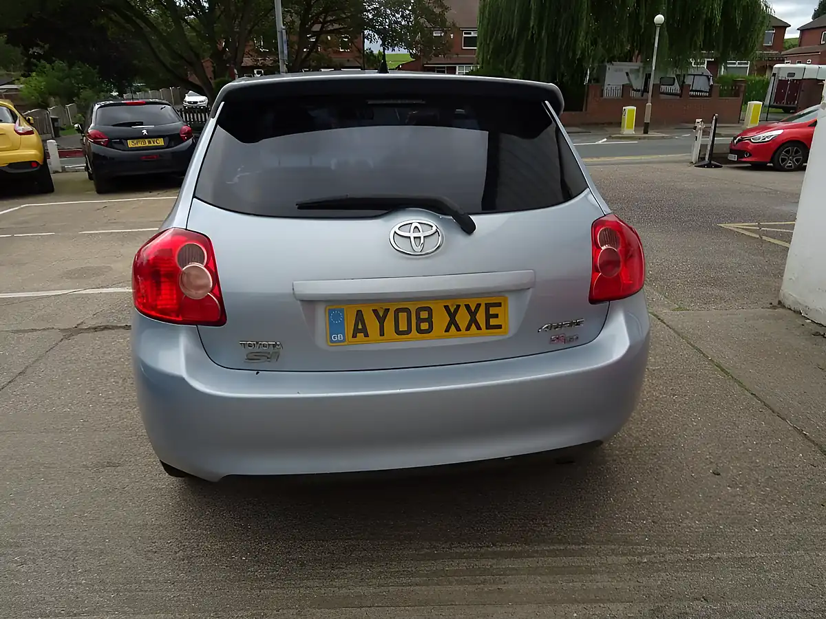 Used 2008 Toyota Auris Sr 180 Blue - Interior and Exterior details 9
