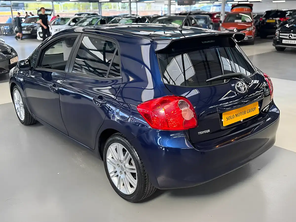 Used 2008 Toyota Auris Sr Blue - Interior and Exterior details 2