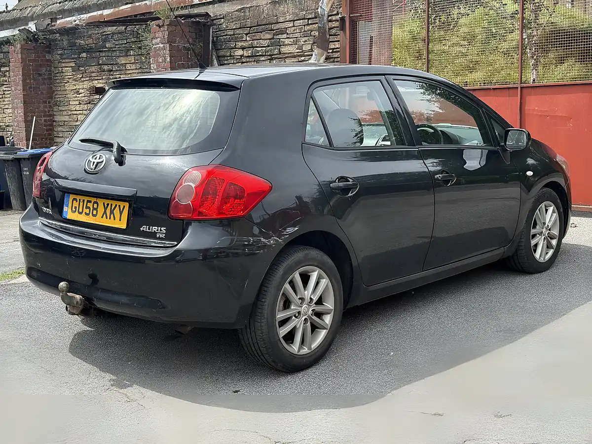 Used 2008 Toyota Auris Tr Black - Interior and Exterior details 5