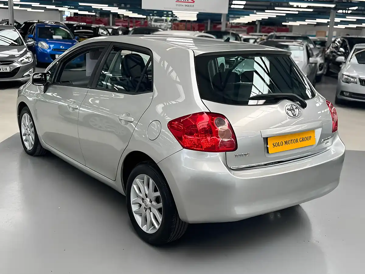 Used 2008 Toyota Auris Tr Silver - Interior and Exterior details 10