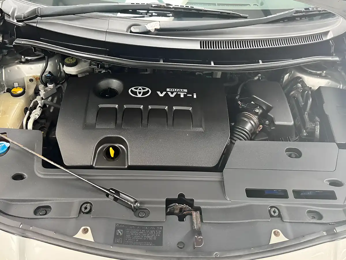 Used 2008 Toyota Auris Tr Silver - Interior and Exterior details 19