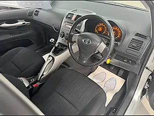 Used 2008 Toyota Auris Tr Silver - Interior and Exterior details 3