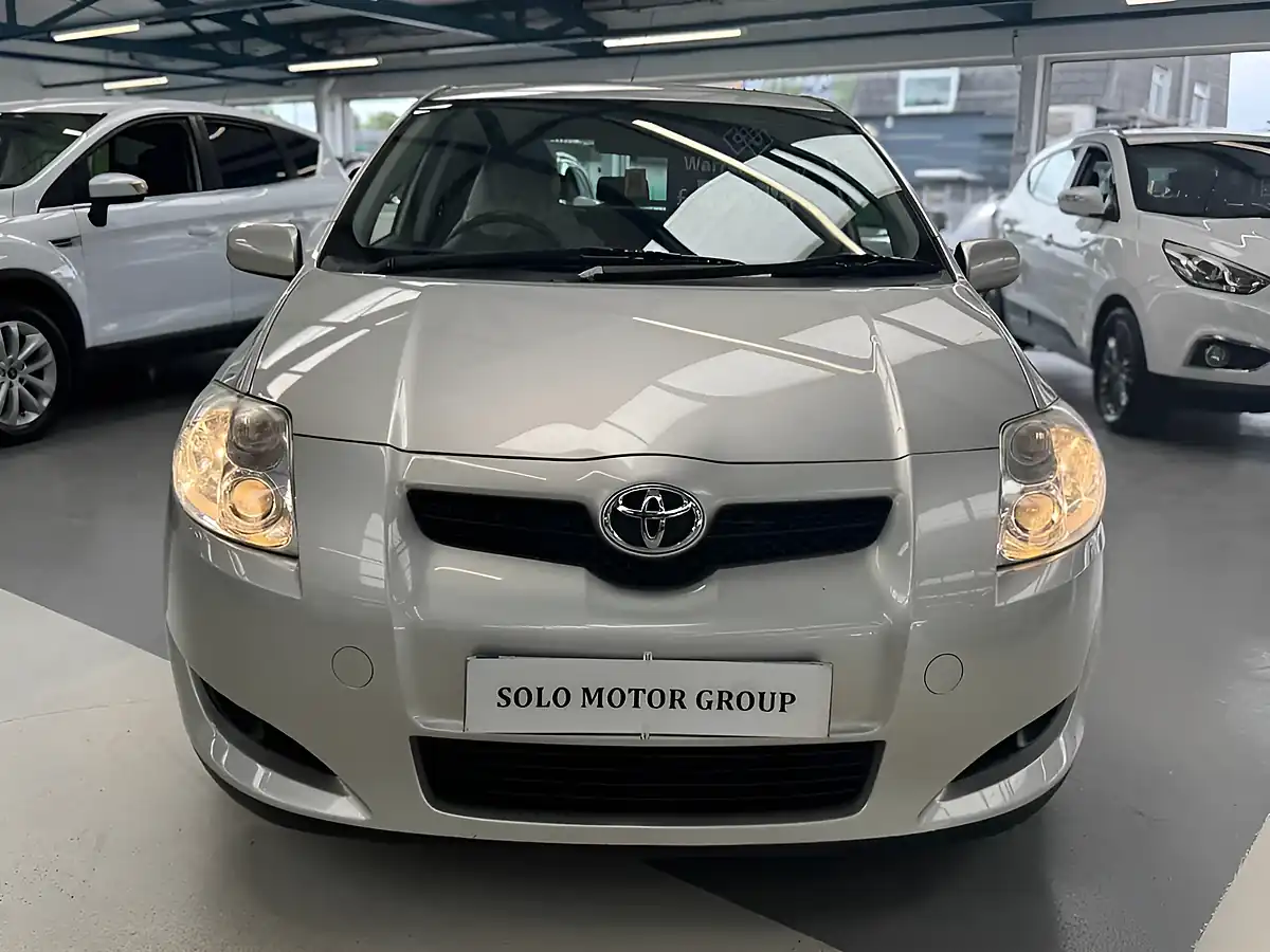 Used 2008 Toyota Auris Tr Silver - Interior and Exterior details 7