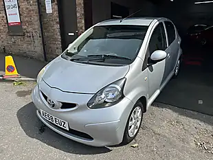Used 2008 Toyota Aygo Platinum Silver - Interior and Exterior details 16