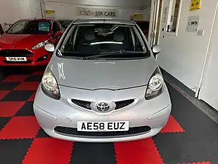 Used 2008 Toyota Aygo Platinum Silver - Interior and Exterior details 3