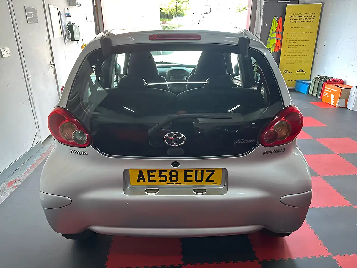 Used 2008 Toyota Aygo Platinum Silver - Interior and Exterior details 6