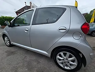 Used 2008 Toyota Aygo Platinum Silver - Interior and Exterior details 11