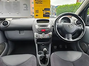 Used 2008 Toyota Aygo Platinum Silver - Interior and Exterior details 12