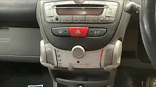 Used 2008 Toyota Aygo Platinum Silver - Interior and Exterior details 14