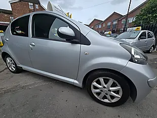 Used 2008 Toyota Aygo Platinum Silver - Interior and Exterior details 6