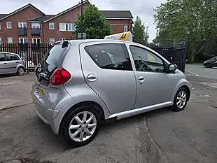 Used 2008 Toyota Aygo Platinum Silver - Interior and Exterior details 7