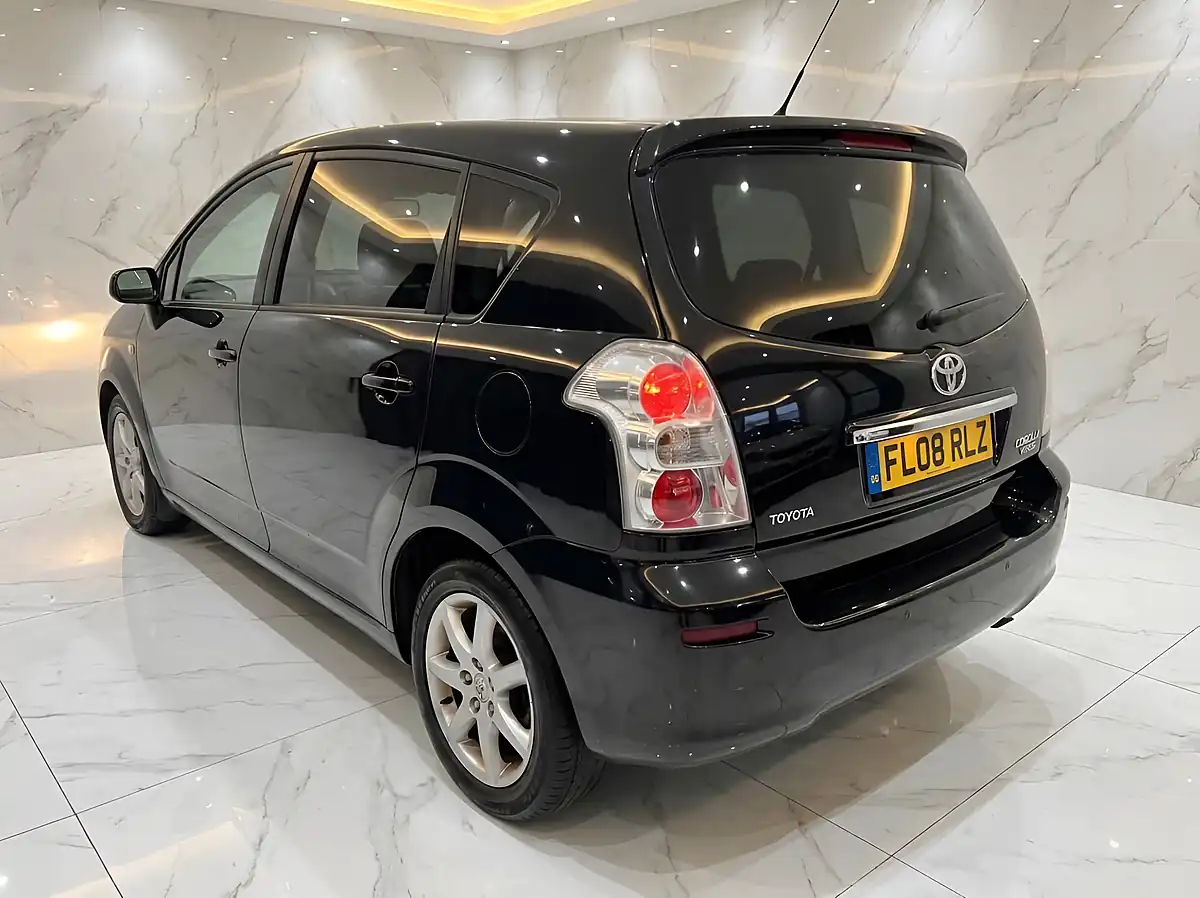 Used 2008 Toyota Corolla Verso Sr Black - Interior and Exterior details 8