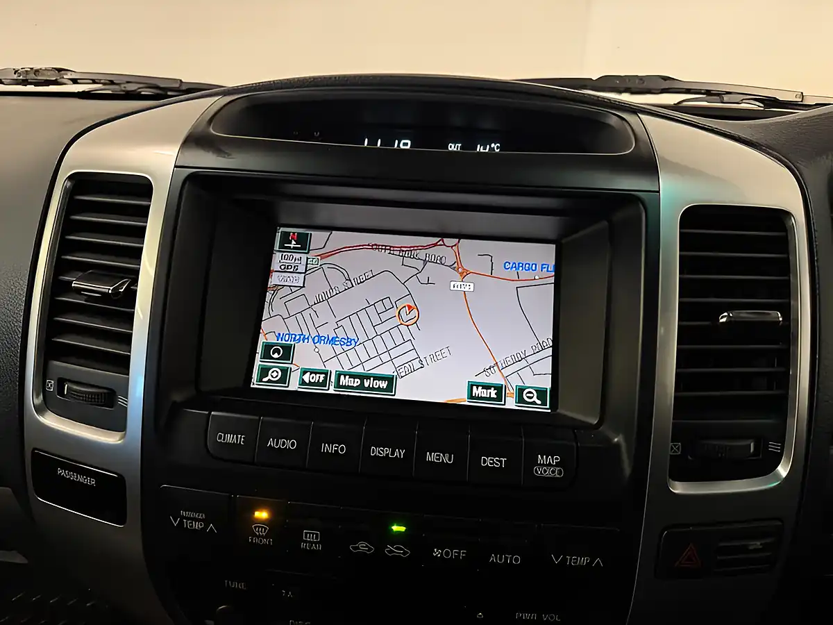 Used 2008 Toyota Land Cruiser Invincible Grey - Interior and Exterior details 17