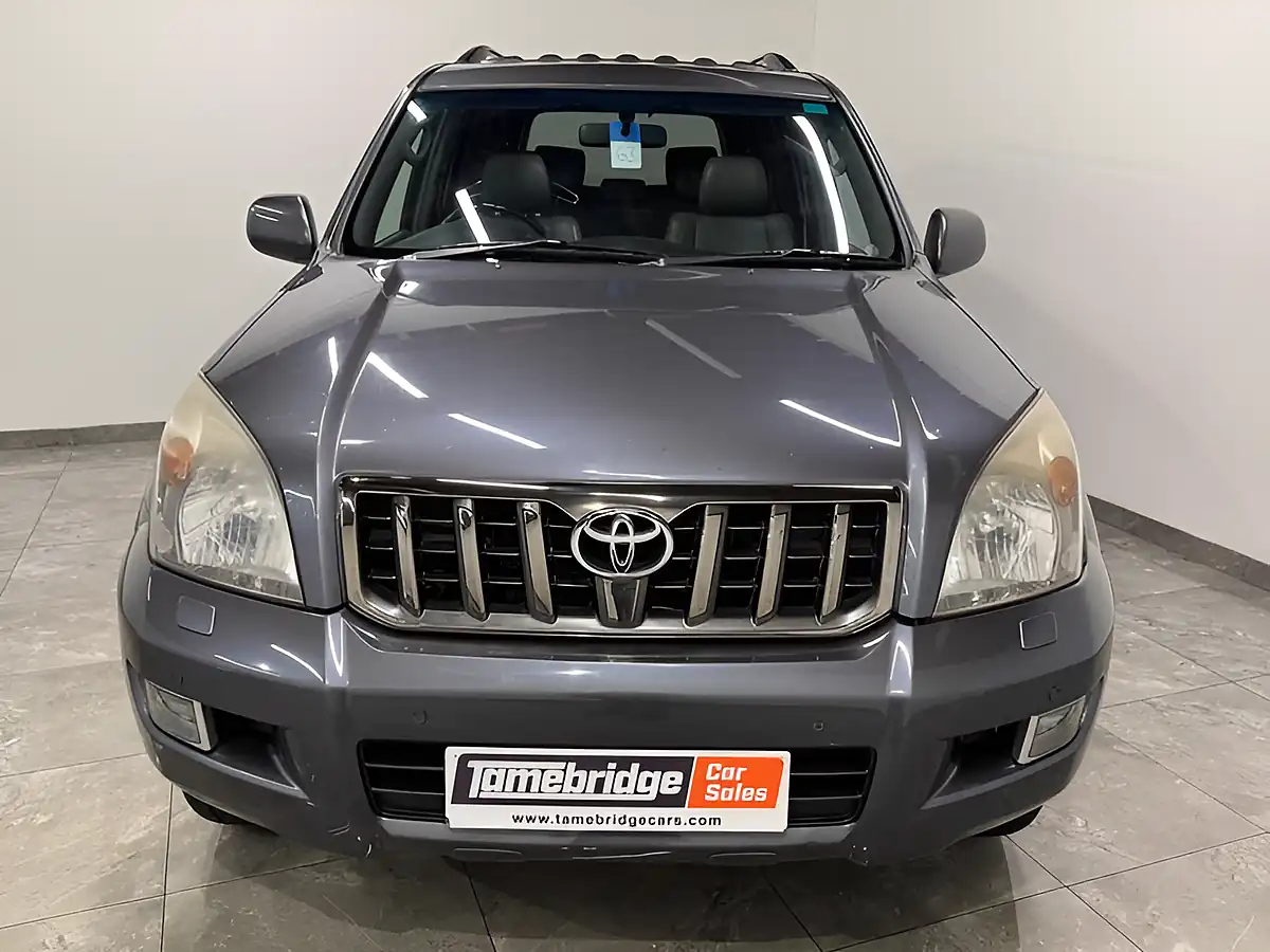 Used 2008 Toyota Land Cruiser Invincible Grey - Interior and Exterior details 3