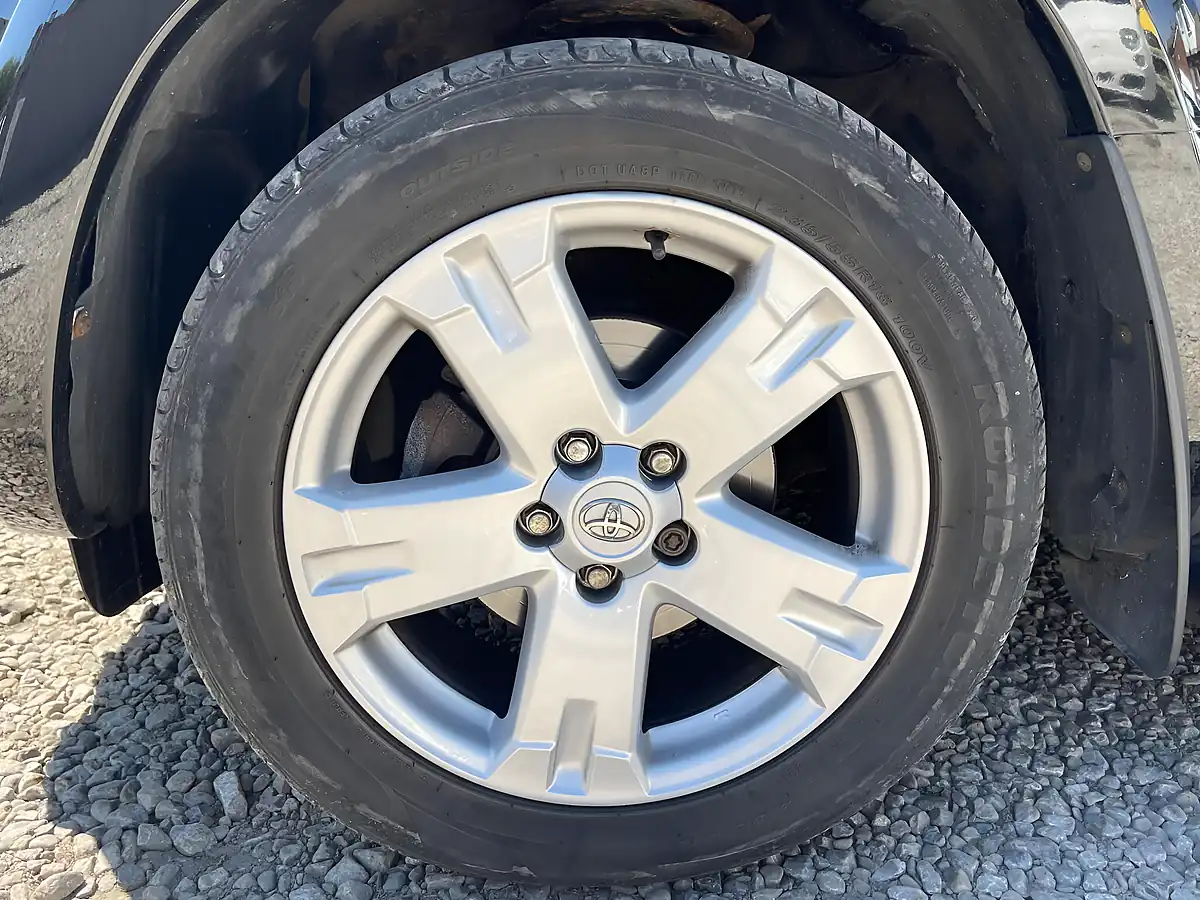Used 2008 Toyota RAV4 Sr Black - Interior and Exterior details 19