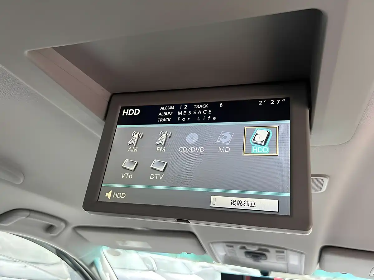 Used 2008 Toyota Vellfire Z (7 Seater) White - Interior and Exterior details 17