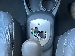 Used 2008 Toyota Yaris Spirit Blue - Interior and Exterior details 14