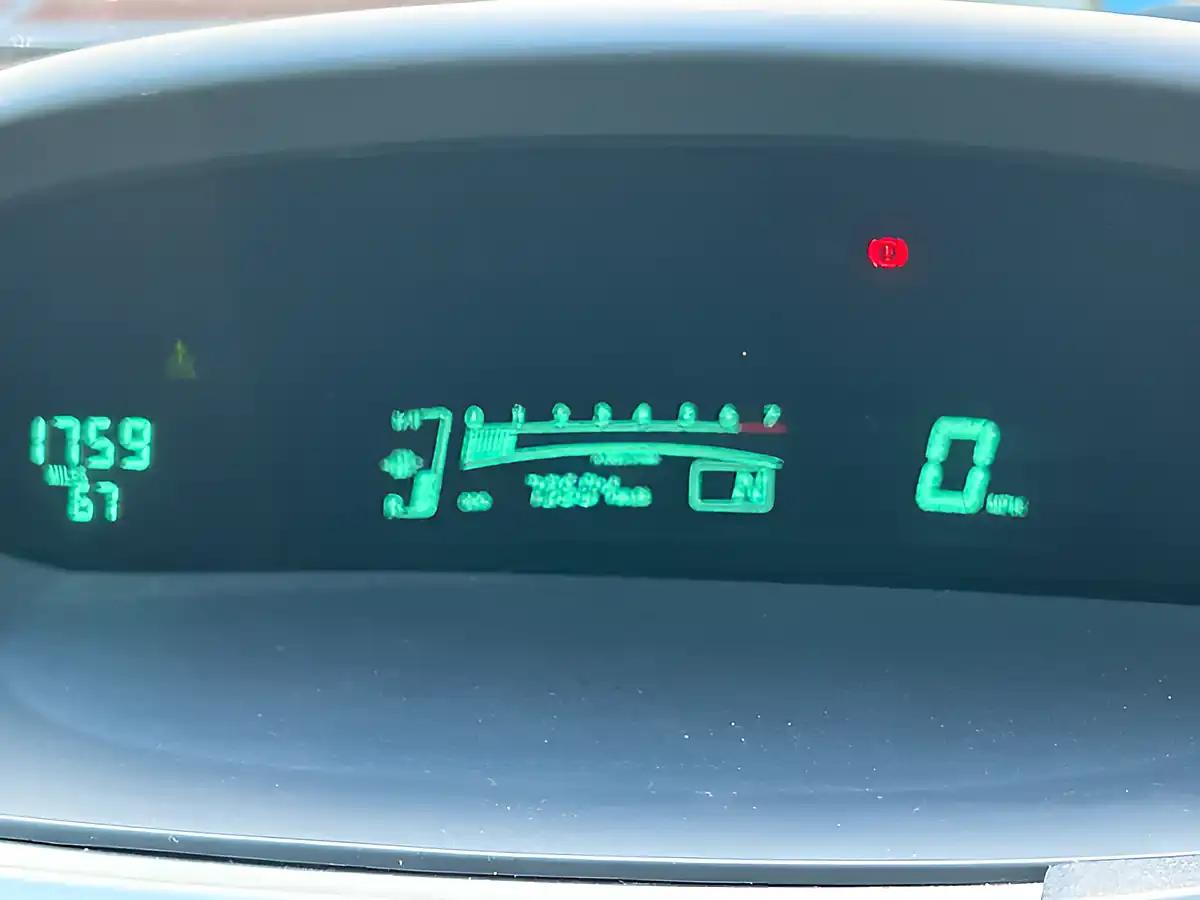 Used 2008 Toyota Yaris Spirit Blue - Interior and Exterior details 16