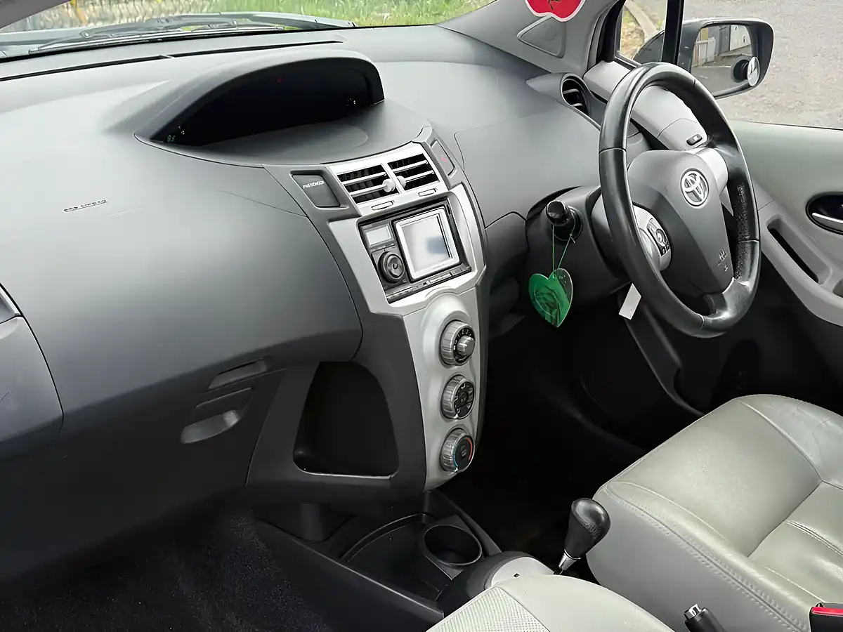 Used 2008 Toyota Yaris Sr Black - Interior and Exterior details 13