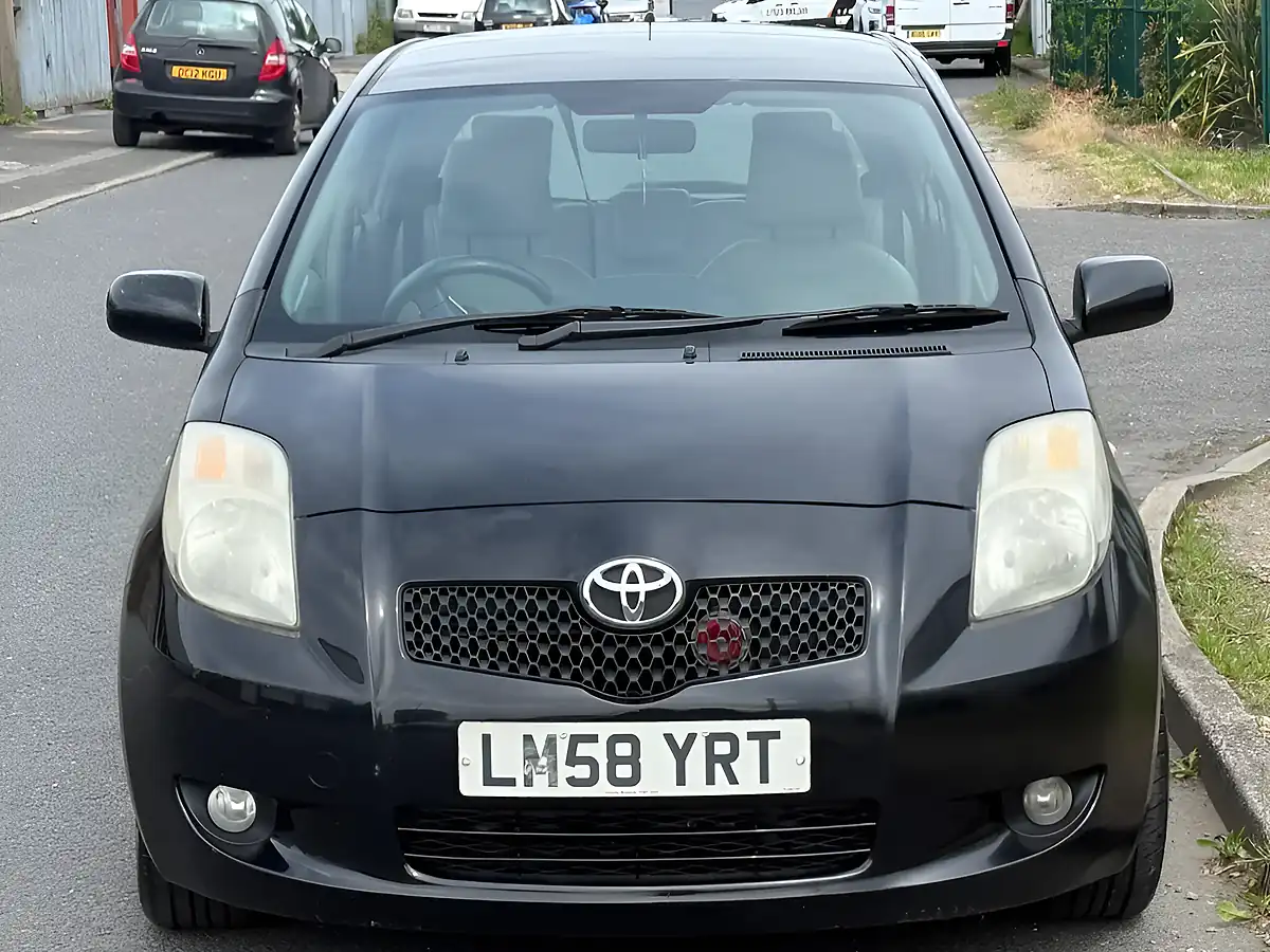 Used 2008 Toyota Yaris Sr Black - Interior and Exterior details 3