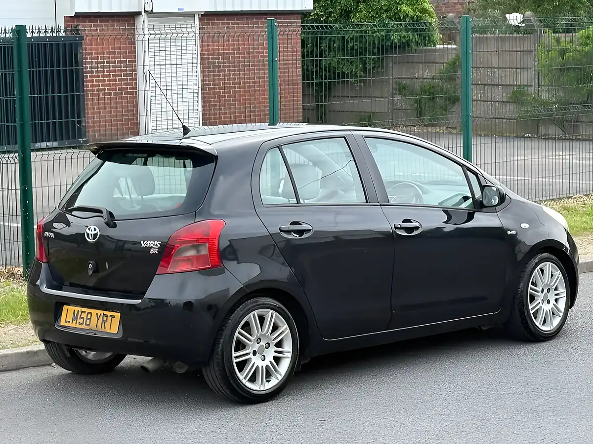Used 2008 Toyota Yaris Sr Black - Interior and Exterior details 6
