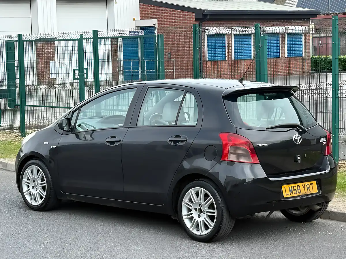 Used 2008 Toyota Yaris Sr Black - Interior and Exterior details 9