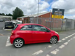 Used 2008 Toyota Yaris Sr - Interior and Exterior details 6