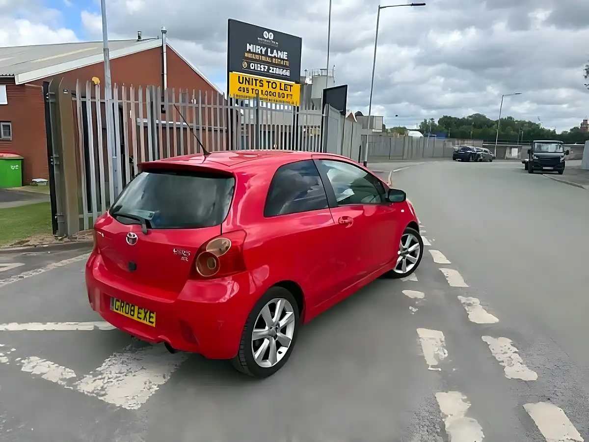 Used 2008 Toyota Yaris Sr - Interior and Exterior details 7