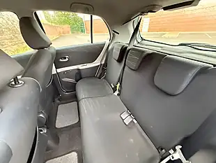 Used 2008 Toyota Yaris T3 Silver - Interior and Exterior details 14
