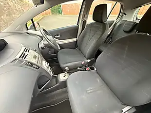 Used 2008 Toyota Yaris T3 Silver - Interior and Exterior details 19