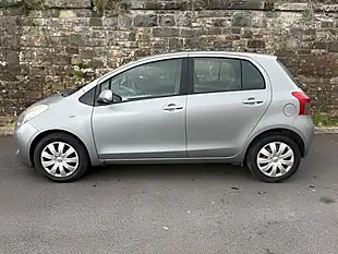 Used 2008 Toyota Yaris T3 Silver - Interior and Exterior details 5