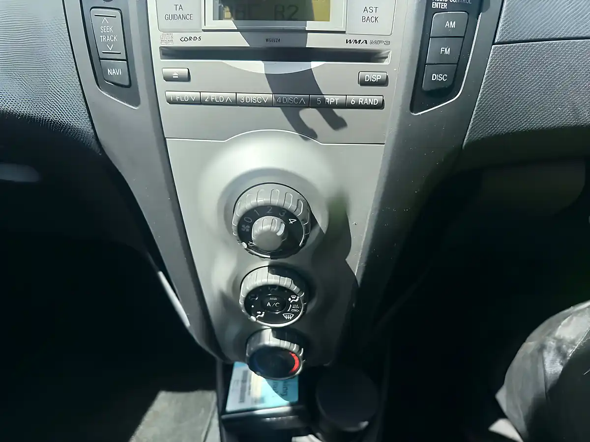 Used 2008 Toyota Yaris Tr - Interior and Exterior details 17