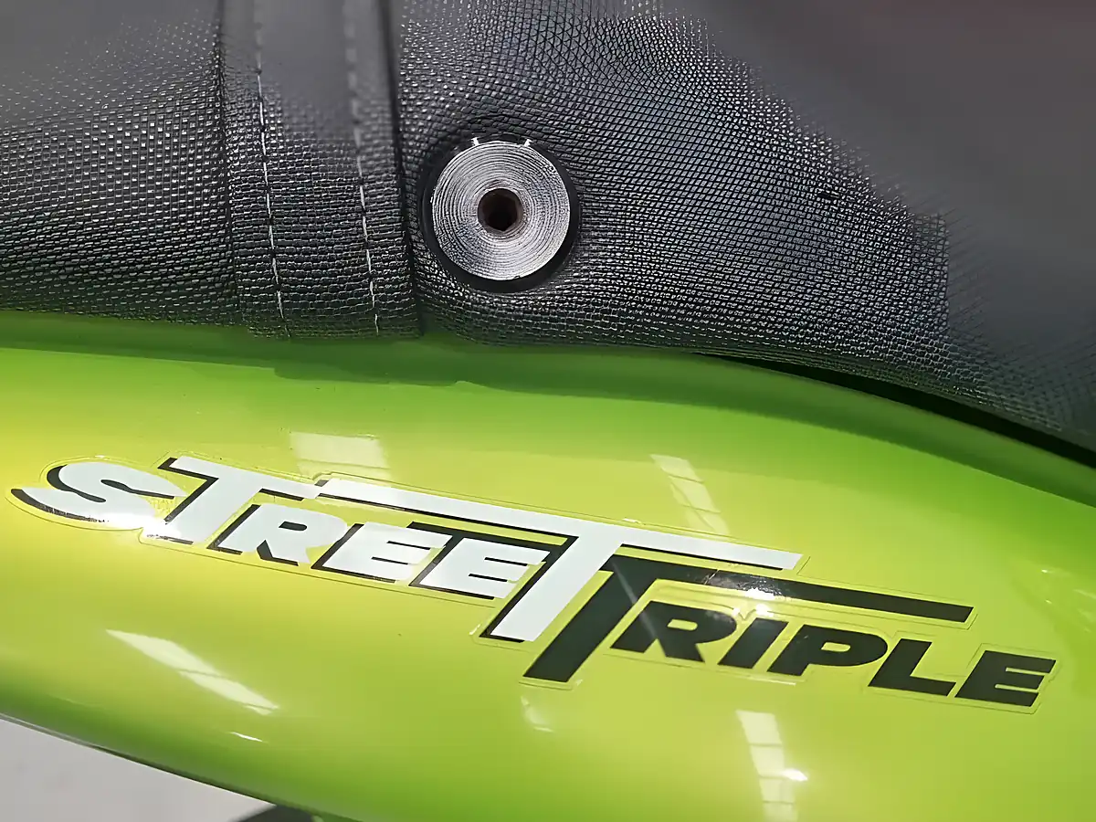 Used 2008 Triumph Street Triple Green - Interior and Exterior details 7